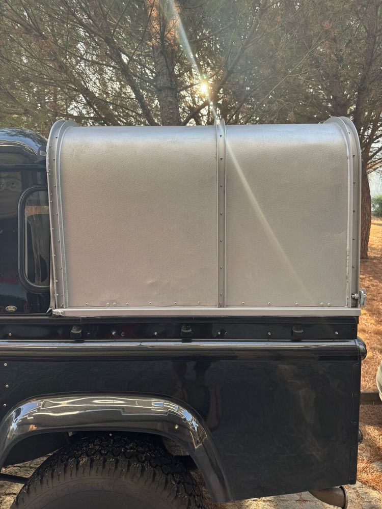Caixa de de carga em metal  para Land Rover defender 110 Crew Cab