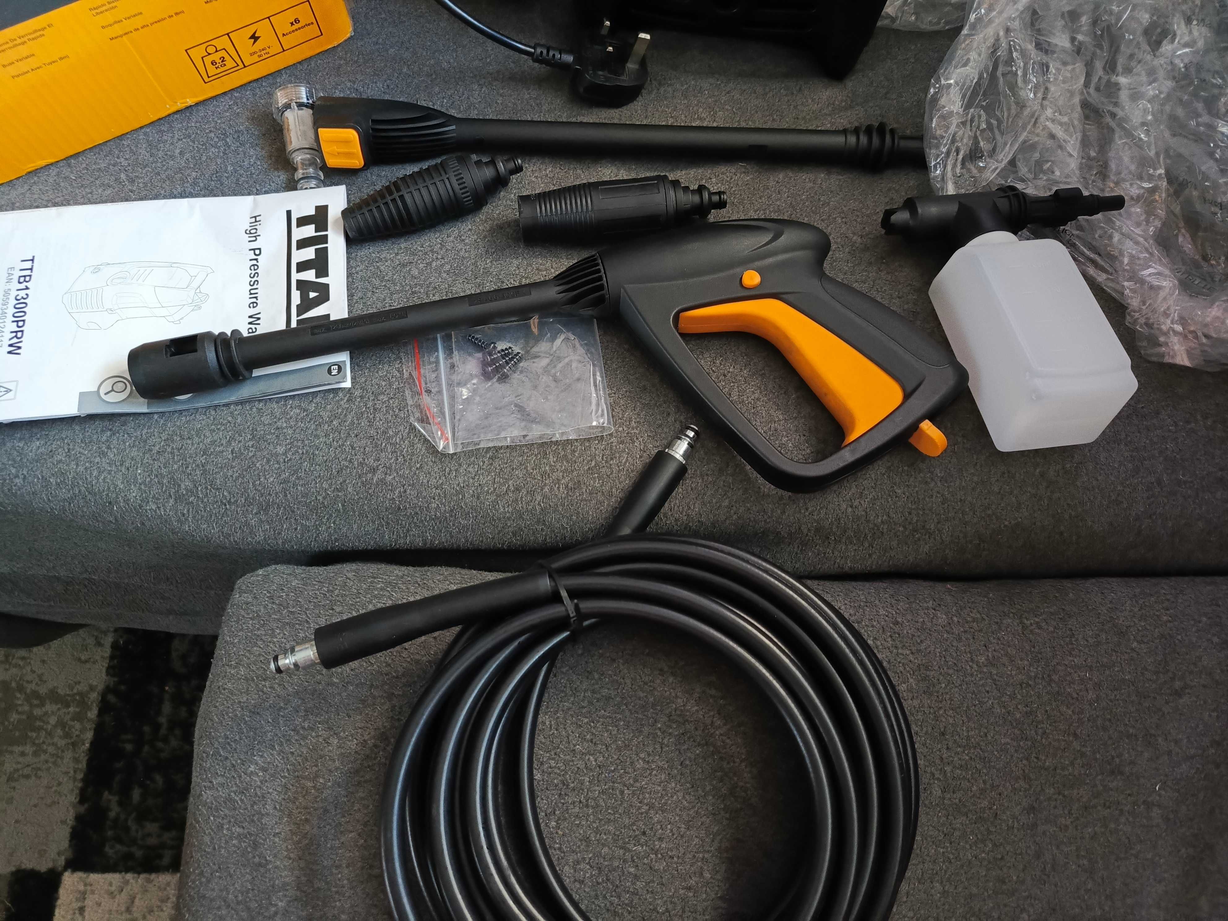 Nowa myjka ciśnieniowa TITAN TTB1300PRW 100 BAR 1300w mała mocna myjka