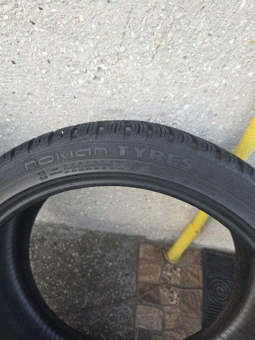 Шини 285/40 R21 255/40R21 Tesla колеса