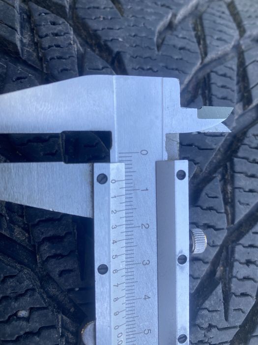 Зимние шины Nokian Hakkapeliitta R3 215/60 R17