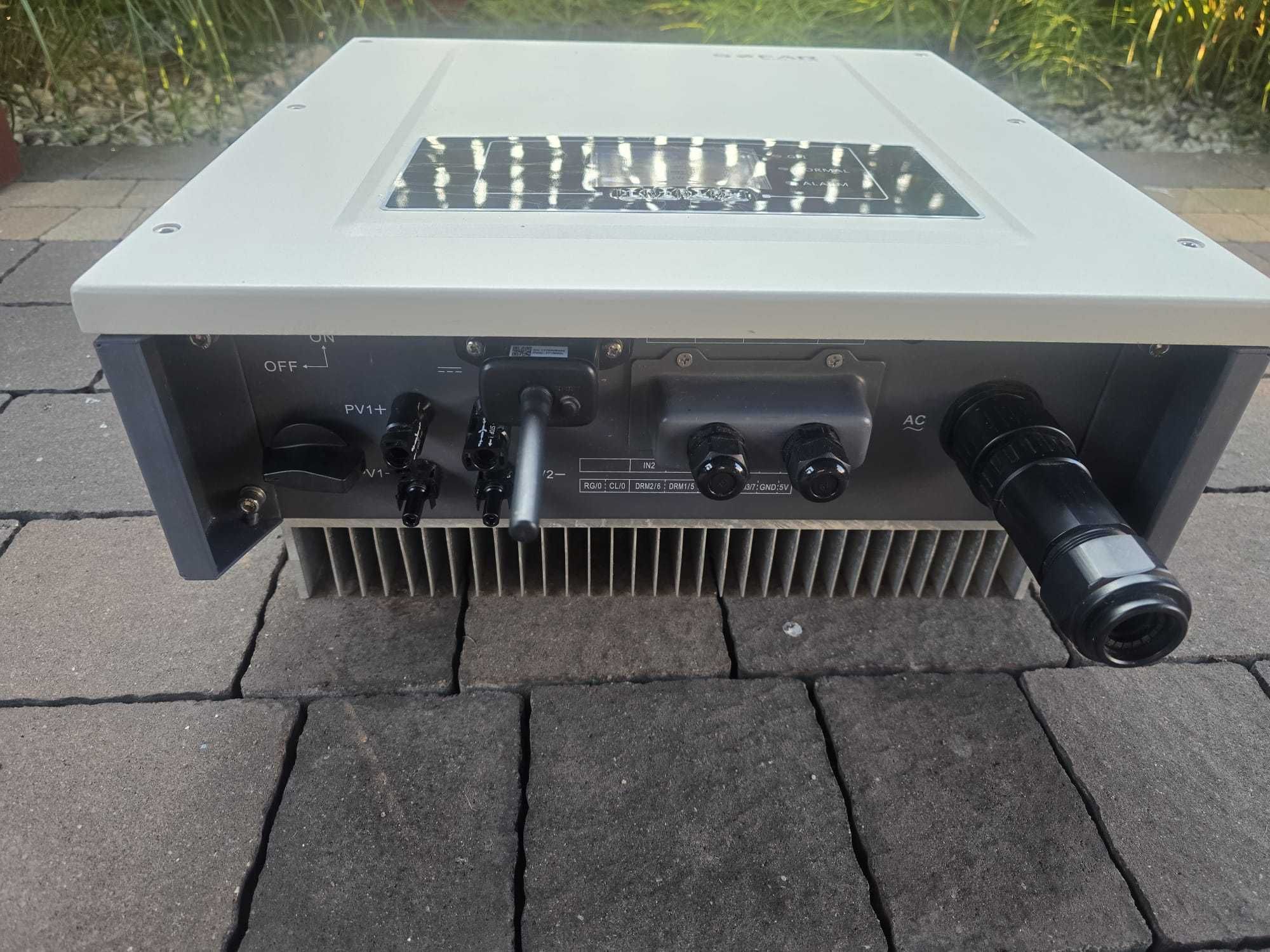 Falownik Sofar 11KTL-X + Stick Logger LSW-3|Stan jak nowy |