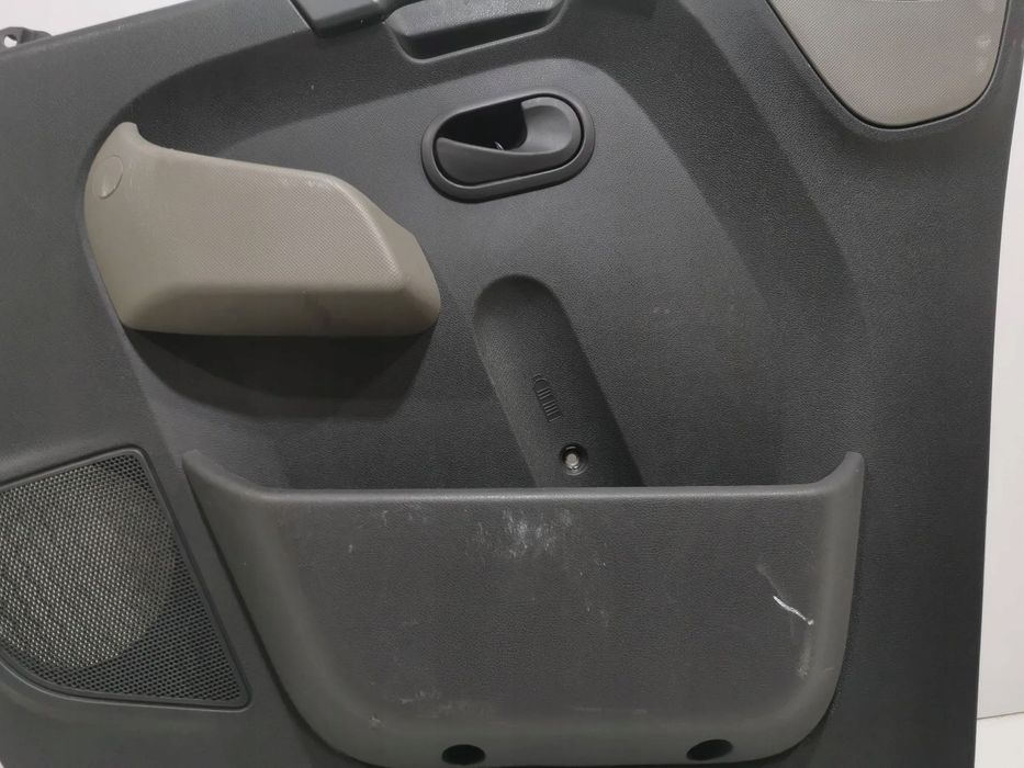 boczek drzwi prawy renault master iii 8200729417 oryg całe !!!