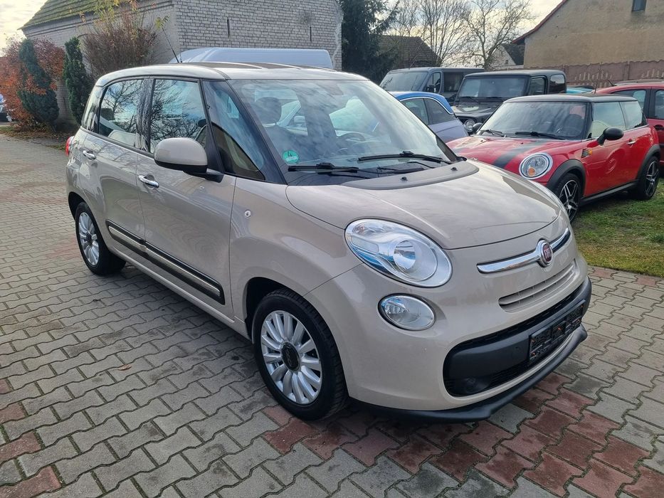 Fiat 500L Rezerwacja.