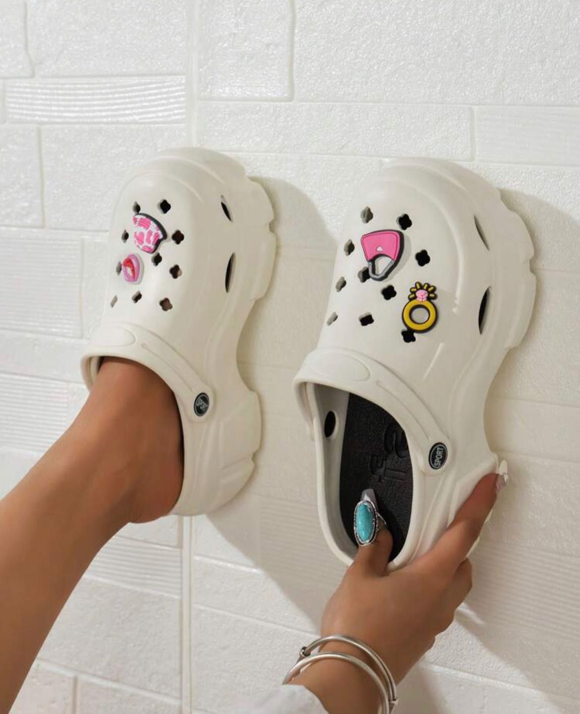 Crocs shein ainda embaladas