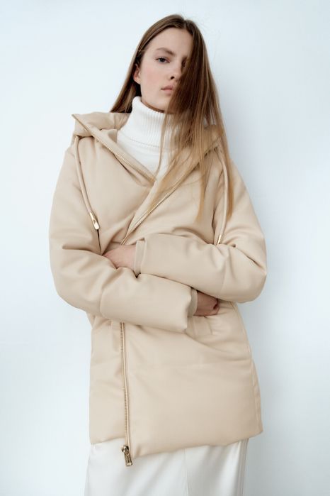 Срочно! Последняя цена! Стильная, новая теплая курточка Zara. Размер S