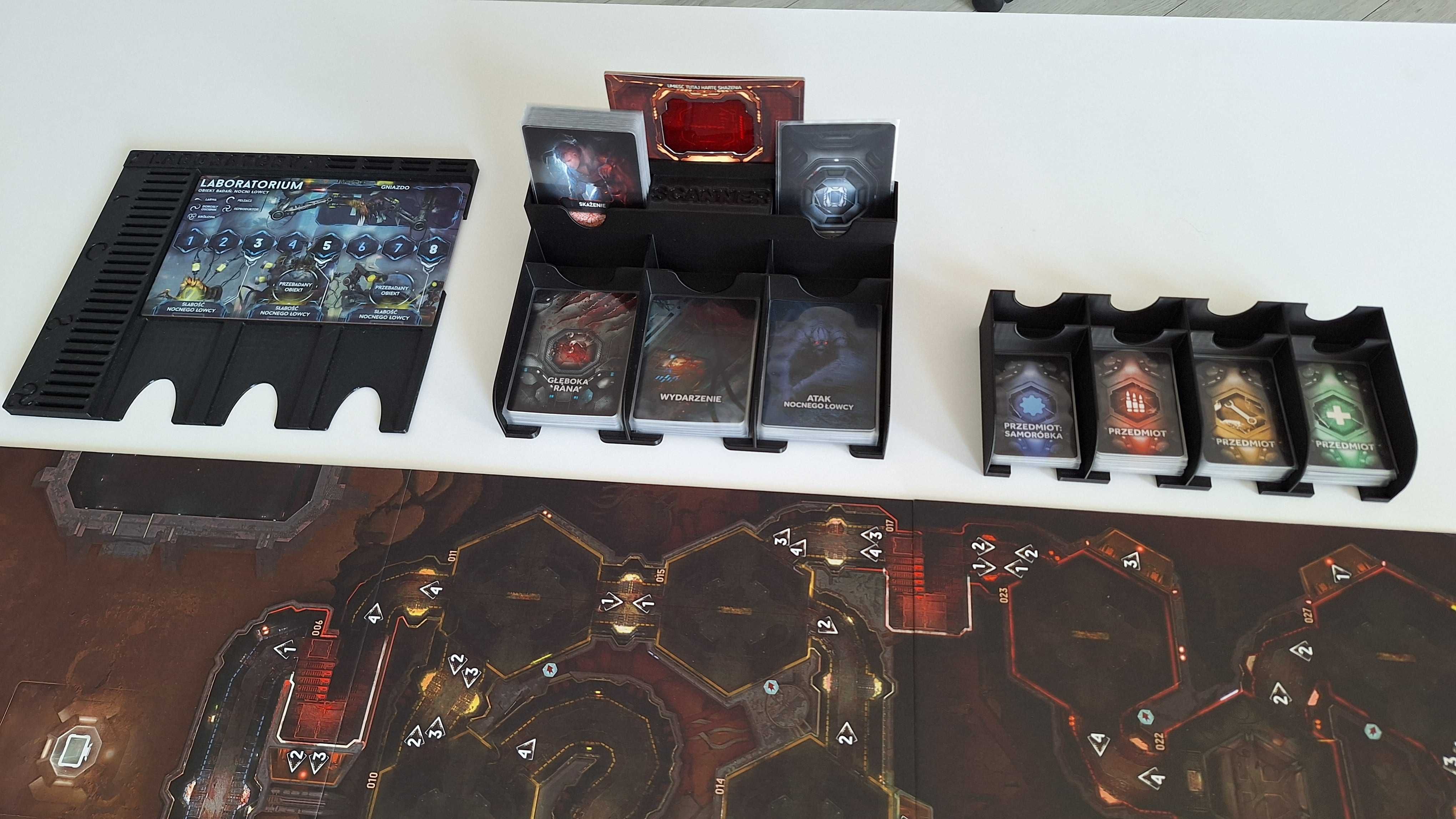 Nemesis Lockdown zestaw podjaników pasujący do gry planszowej + Gratis