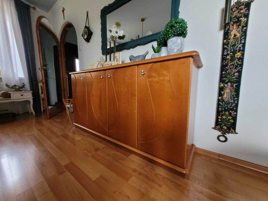 Tanio sprzedam komodę i witrynę z drewna Olchy - naturalne drewno