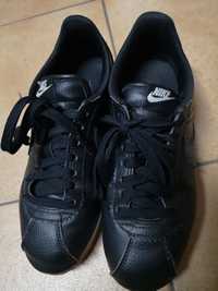 Sapatilhas senhora da Nike, em preto