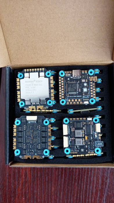 Стек контролю польоту MAMBA F405 MK2 V2 з ESC F55 6S 55A

 Джерело htt