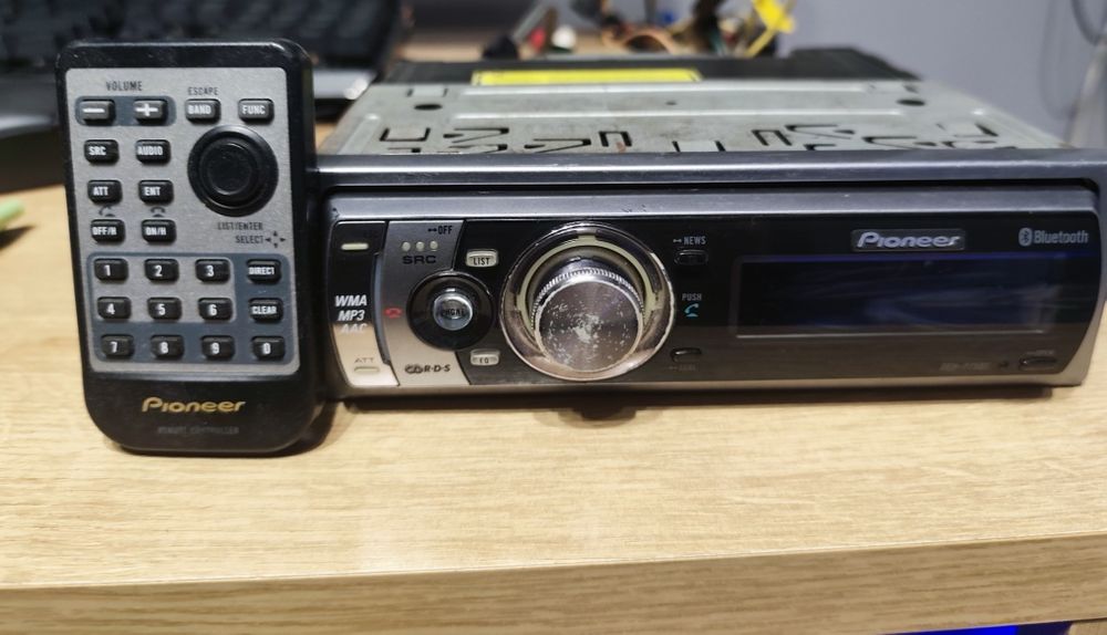 Radio samochodowe Pioneer DEH-P75BT