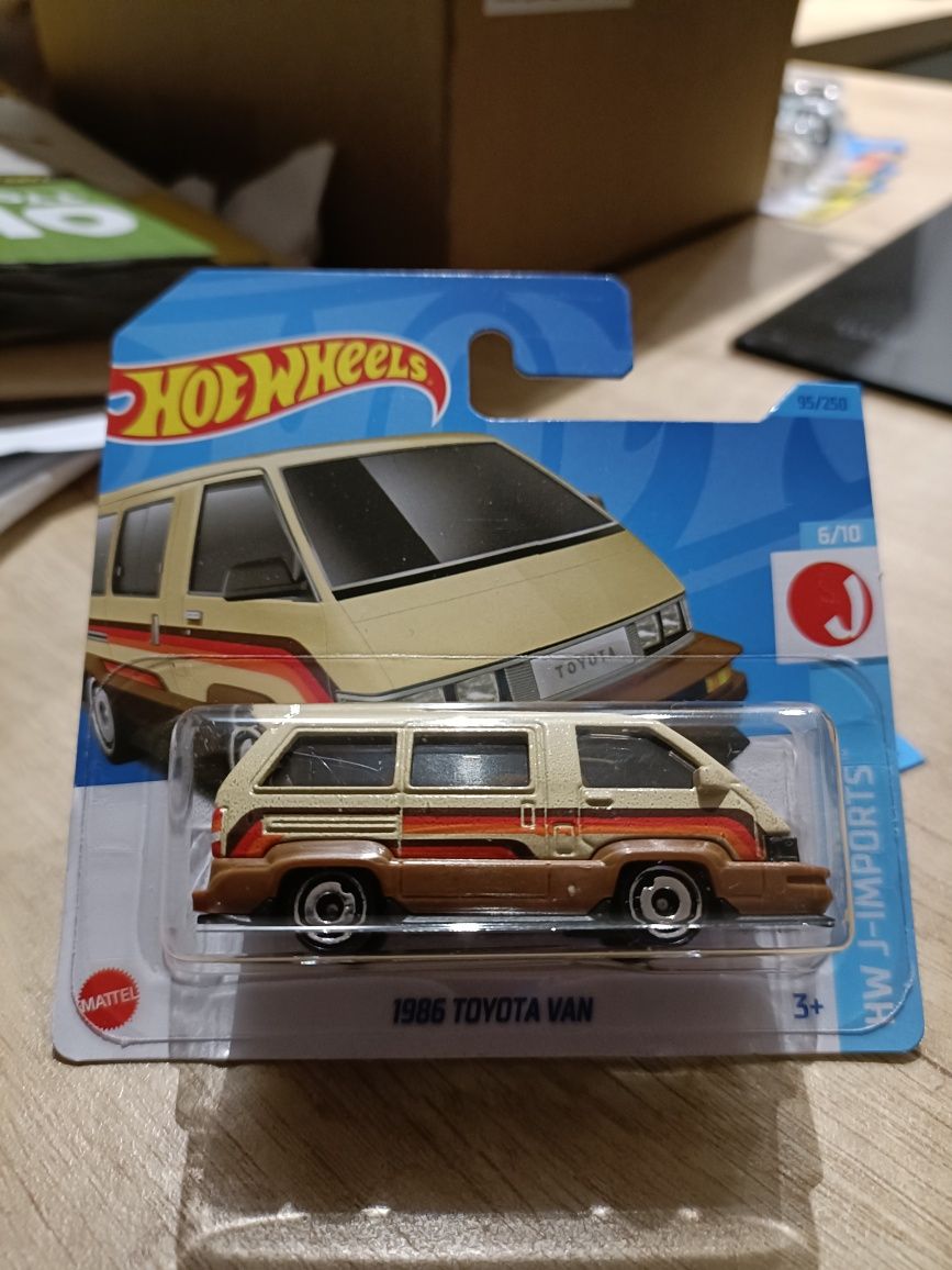 1986 Toyota Van Hot Wheels