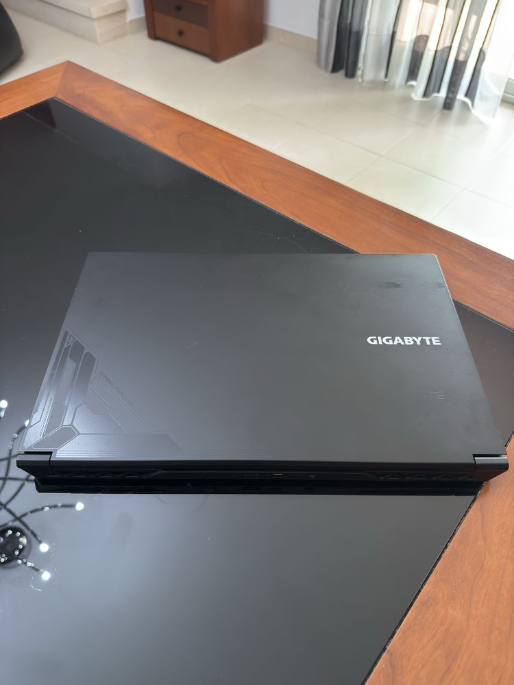 Portátil Gaming - GIGABYTE (RTX 4060, i5-13500H, 16GB, 512GB SSD)