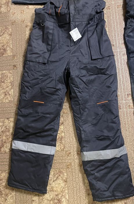 Комбинезон рабочий/штаны рабочие/сапоги