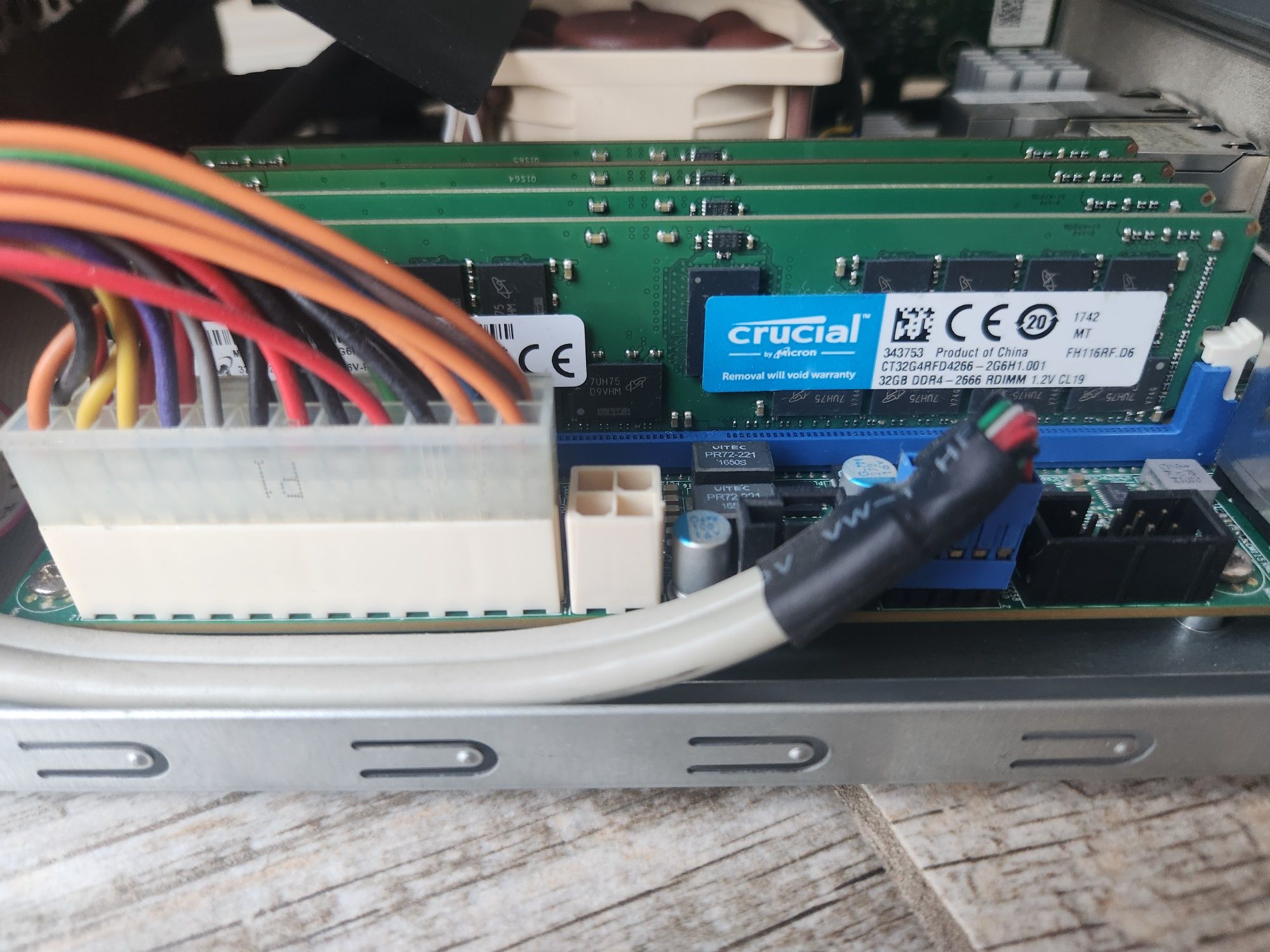 Serwer Supermicro 5028D-TN4T, 128GB RAM RDIMM, 16TB HDD, sieć 10Gbit