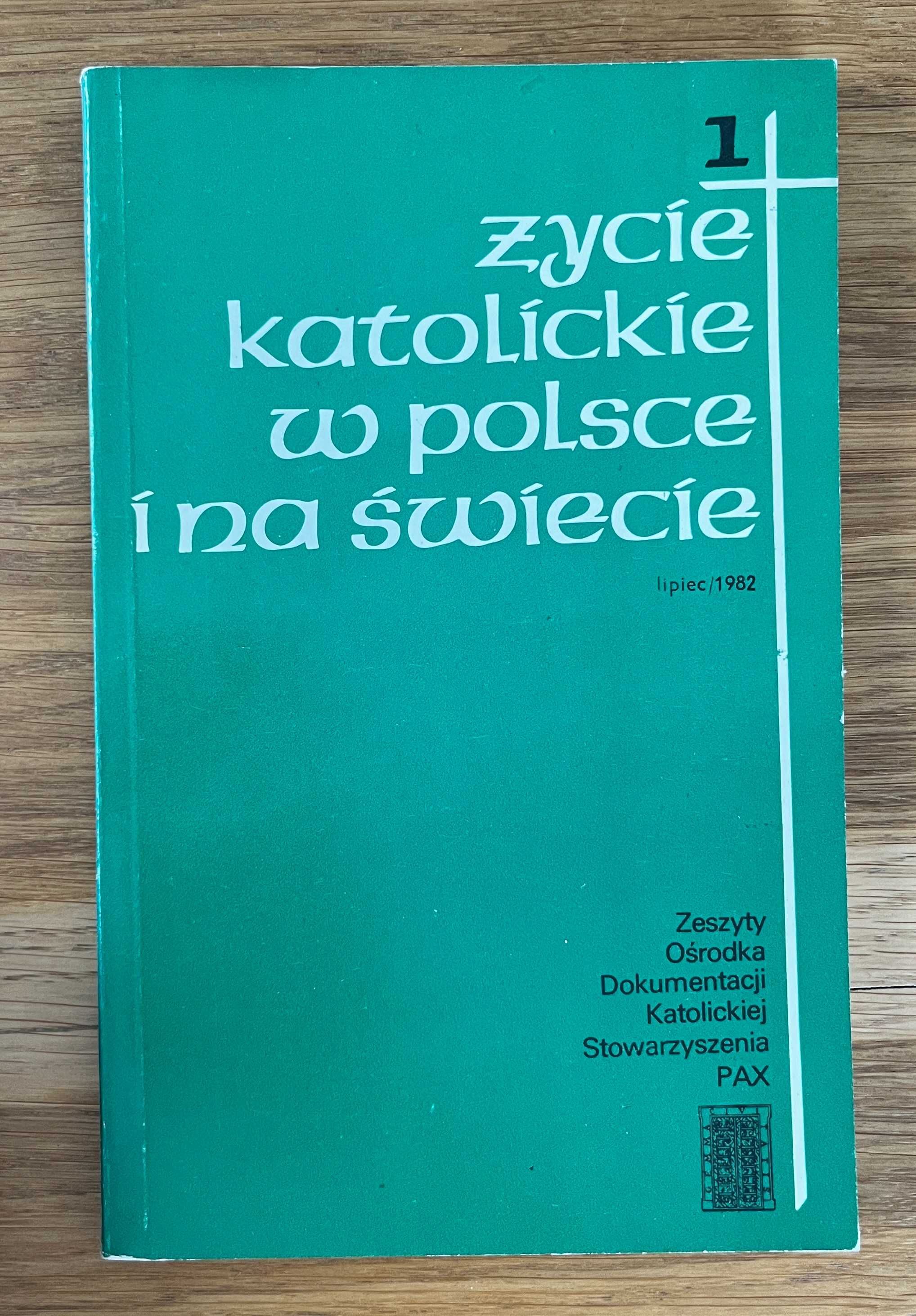 ŻYCIE KATOLICKIE w Polsce i na świecie katolicyzm religia 1982 6 tomów