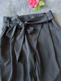 Spodnie czarne Sisley