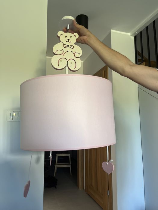 Lampa wisząca dziewczynka miś różowa Nowodvorski