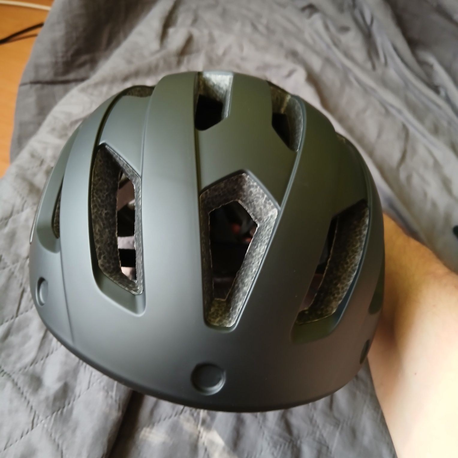 Kask rowerowy czarny