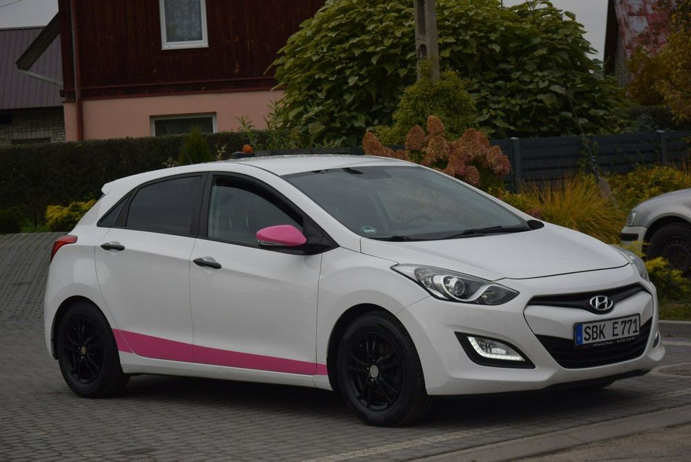 Hyundai I30 1.4B 2015r/ Navi/ Kamera/ 121 Tys Km/ Sprowadzony/ Opłacony