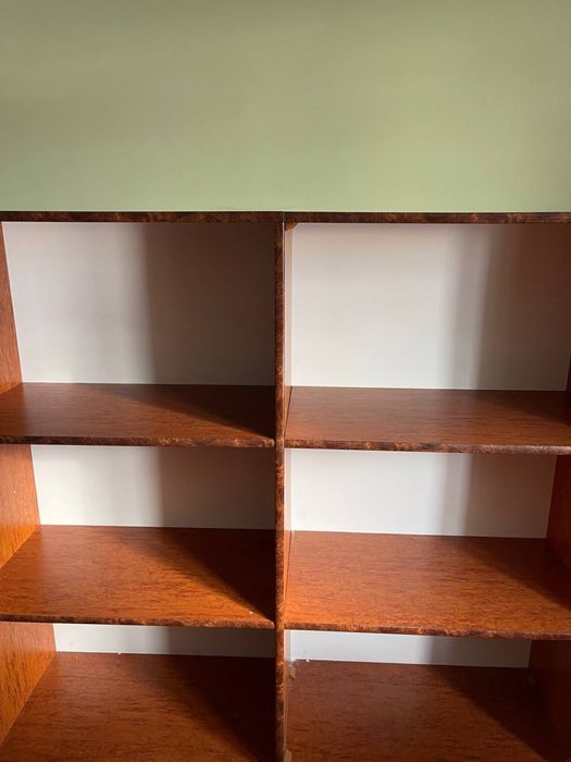 Продам стелажі,прилавки в магазин