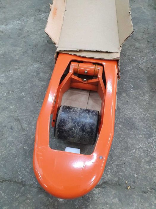 Складська техніка TOYOTA / BT. Штабелери, візки, річтраки, комісіонери