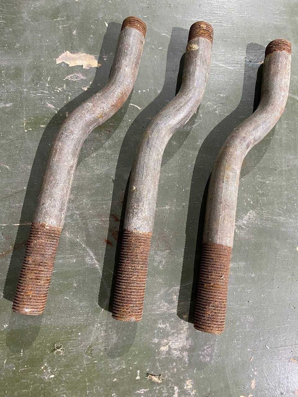 Металеві вироби з металу радянських часів для сантехніка