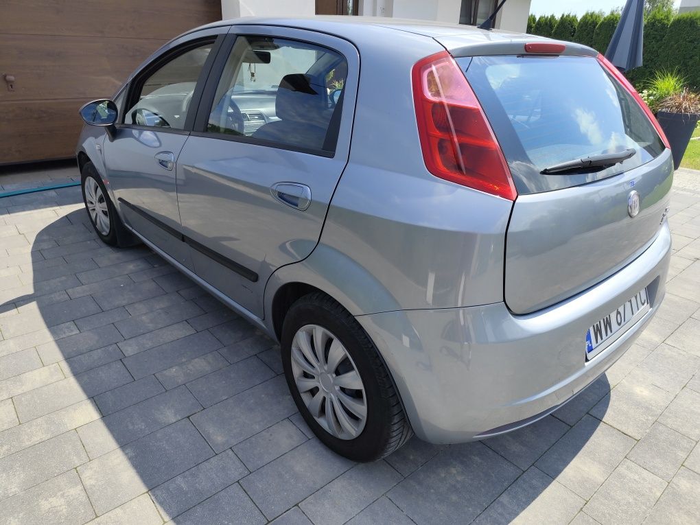 Fiat Grande Punto 1.4 131 tyś km.Klima