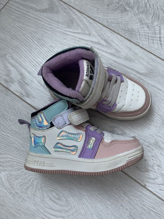 Хайтопи для дівчинки.