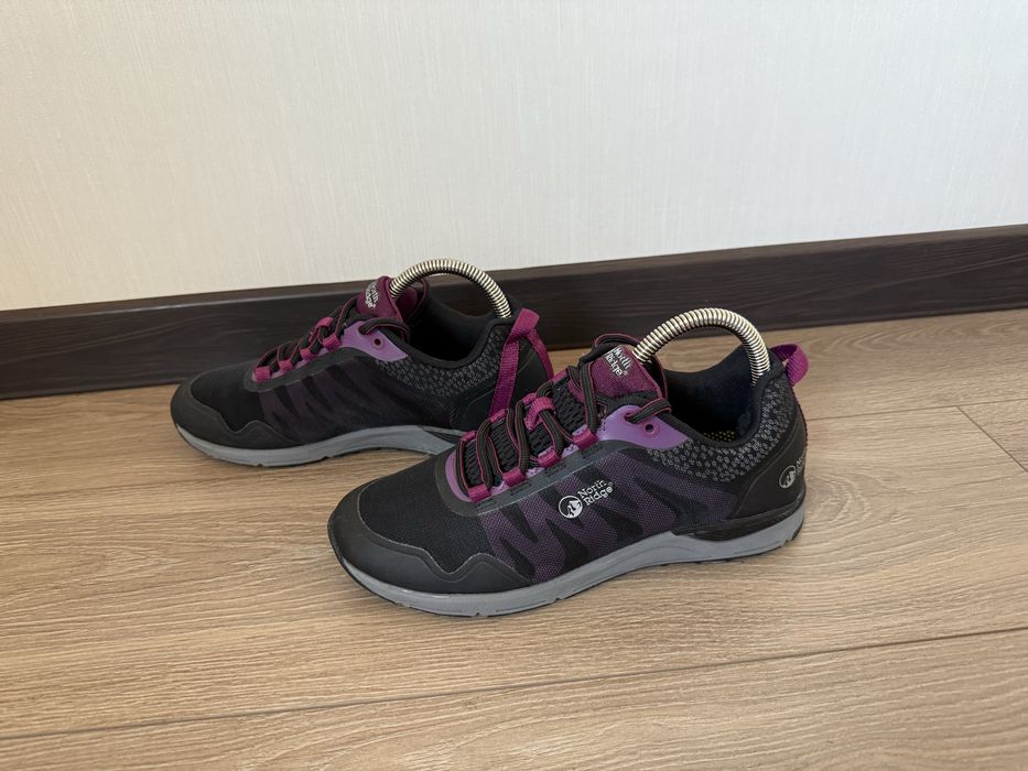 Трекінгові кросівки North Ridge 40 розмір