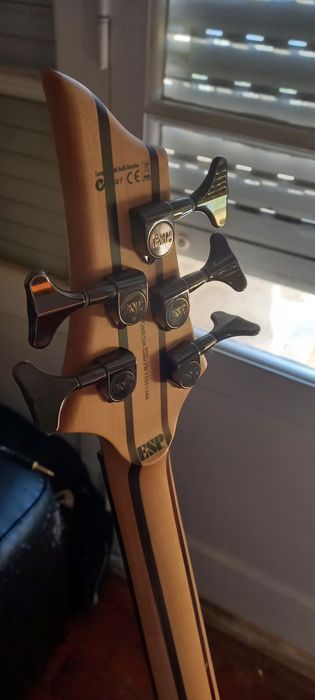 Baixo esp ltd 5 cordas