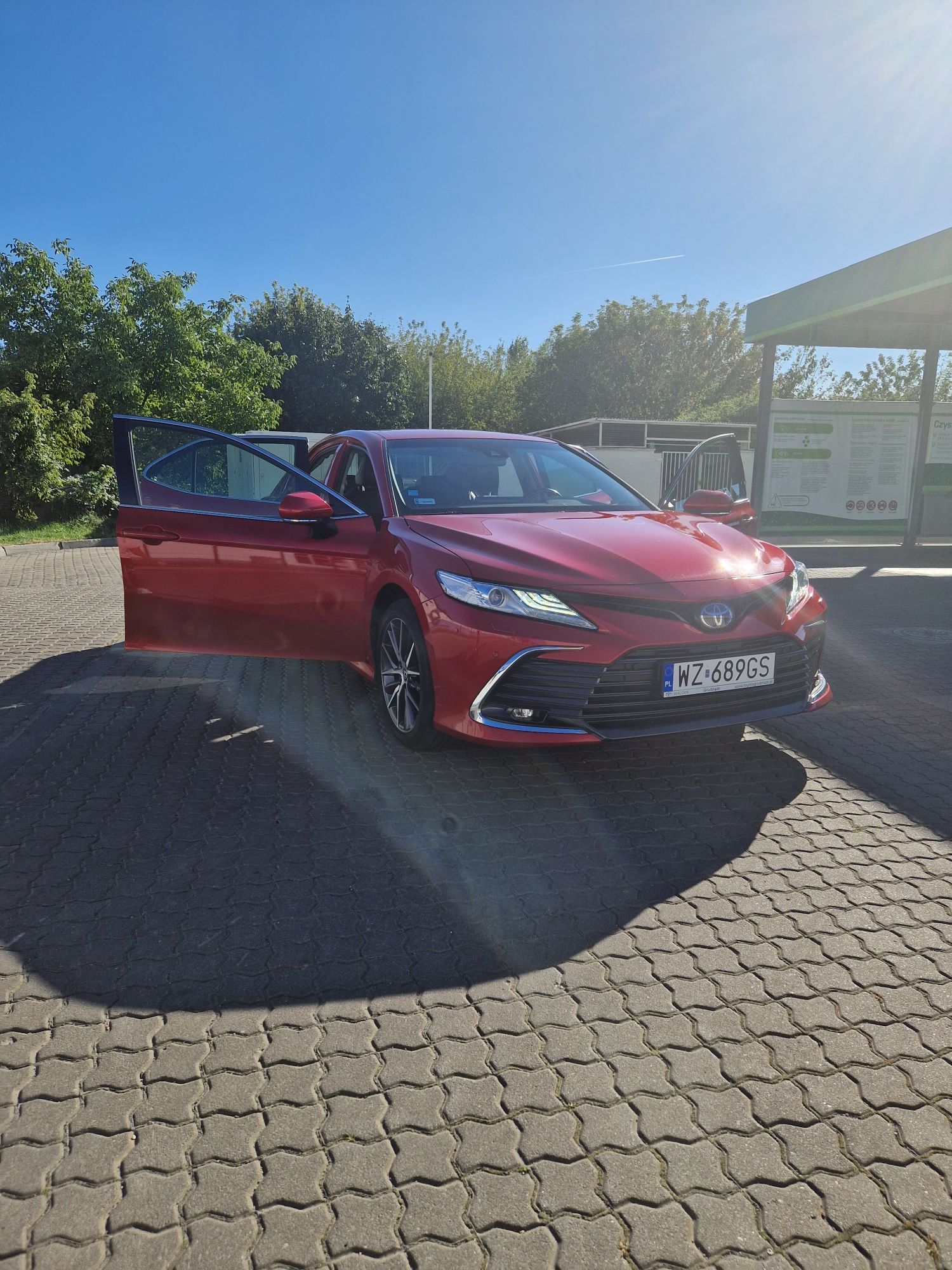 Wynajem wypożyczalnia Aut. Toyota Camry Reno Arkana Sport Reno Astral.