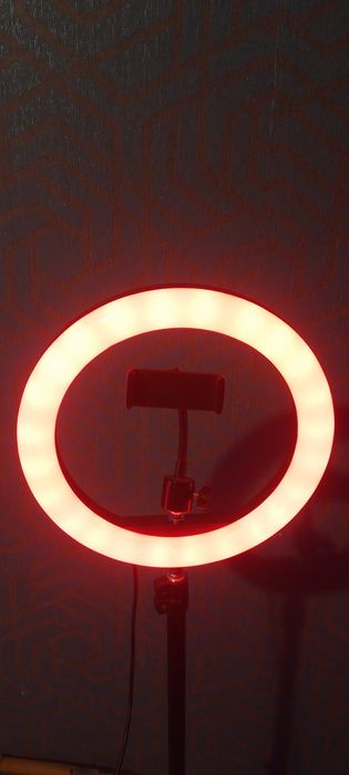 кільцева лампа, аксесуар для відео і фотографій у соцмережі