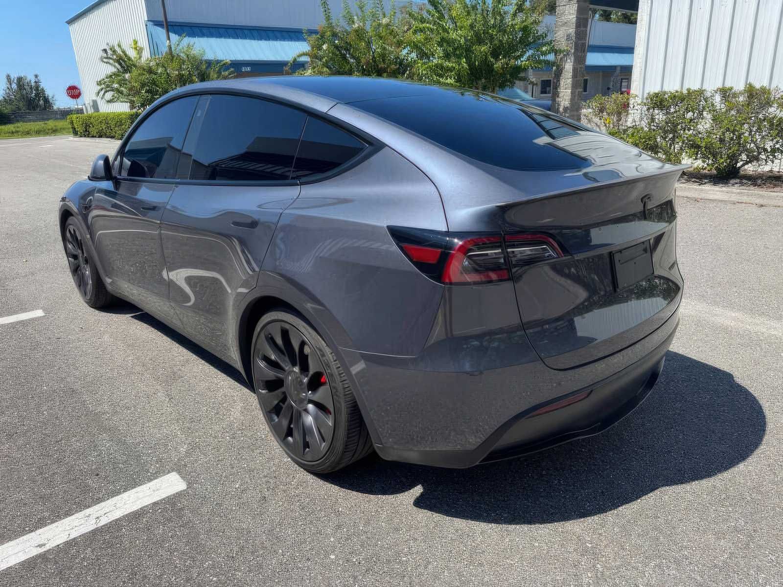 2023 Tesla Model Y Performance