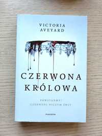 ,,Czerwona Królowa" Victoria Aveyard