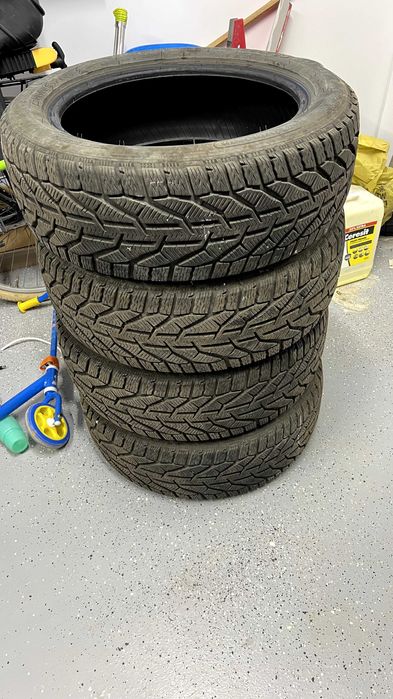Opony zimowe KORMORAN 205/55 R17