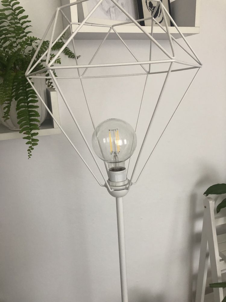 Nowoczesna lampa podłogowa Diamond