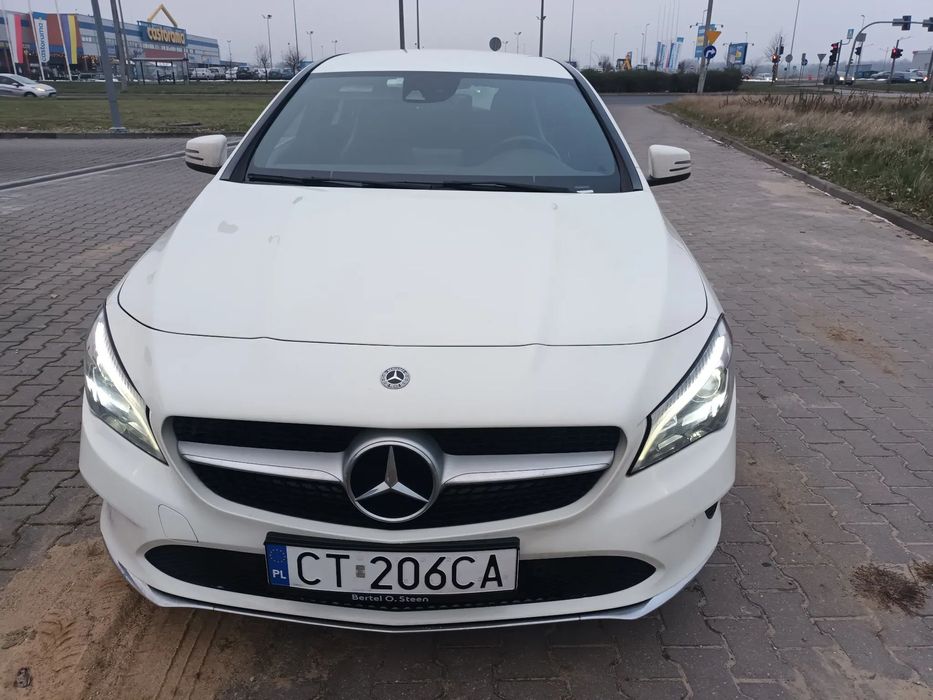 Mercedes-Benz CLA Bez wypadkowe