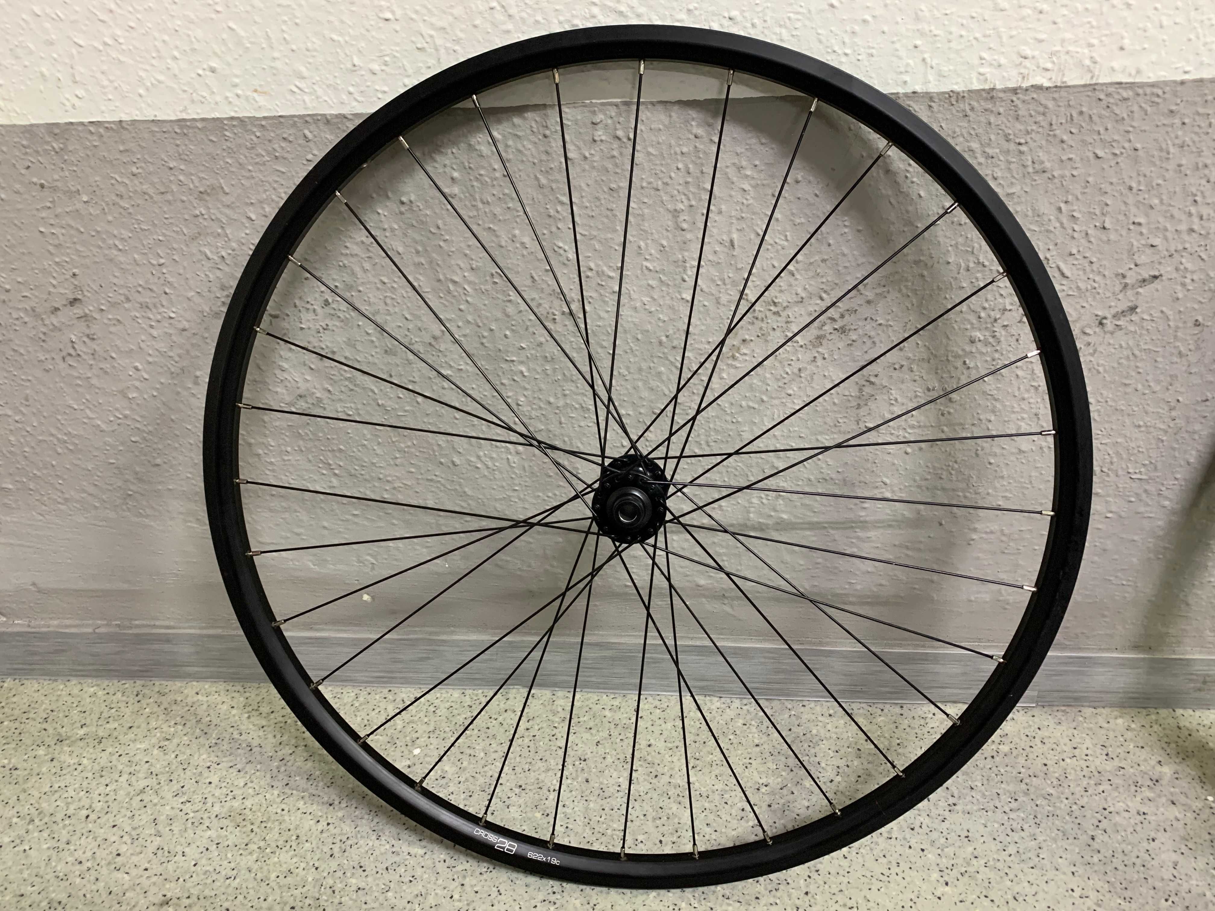 Przednie koło 28 cali Gravel Szosa 12x100 stan idealny