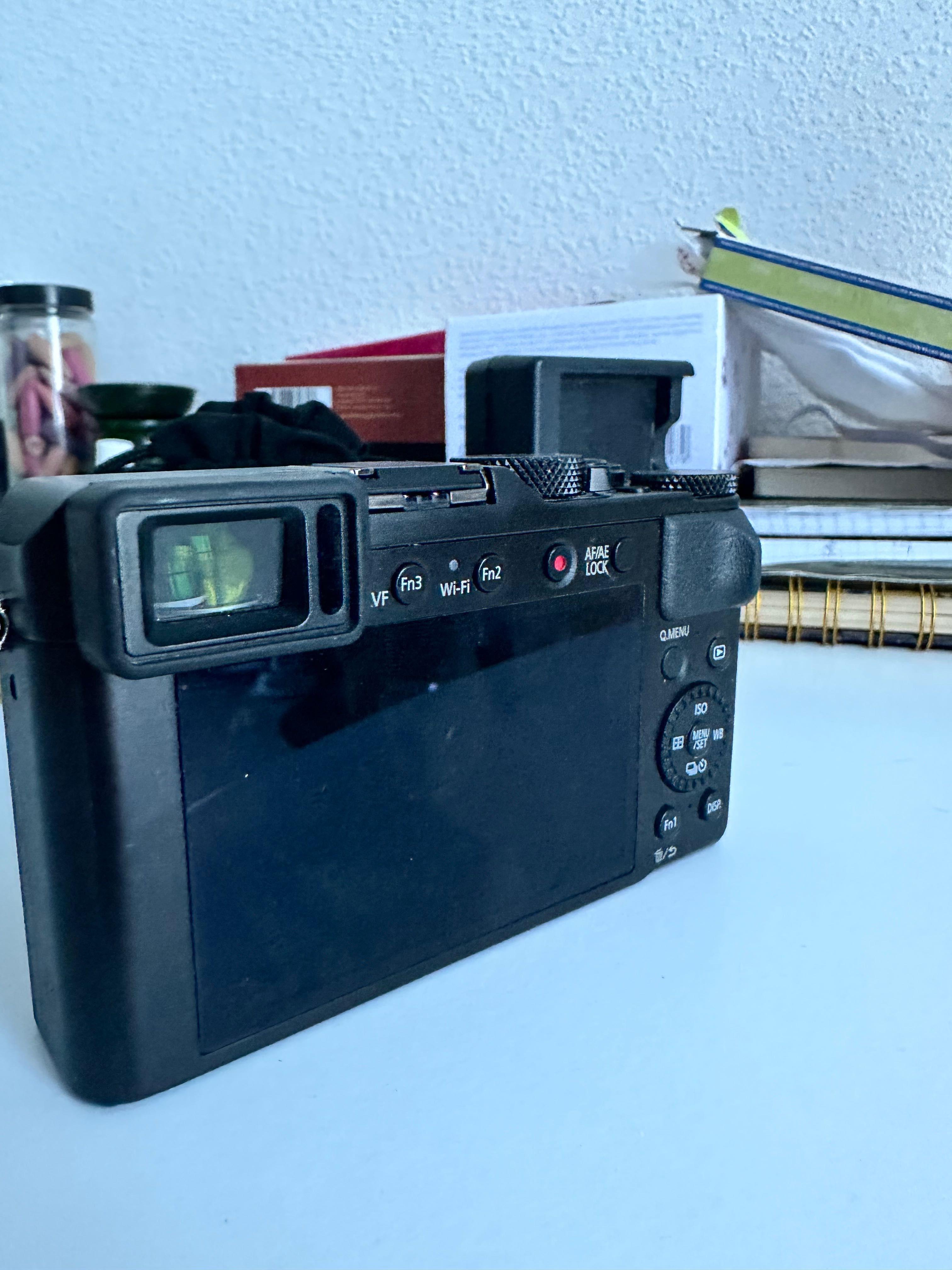 Panasonic LUMIX DMC - LX100