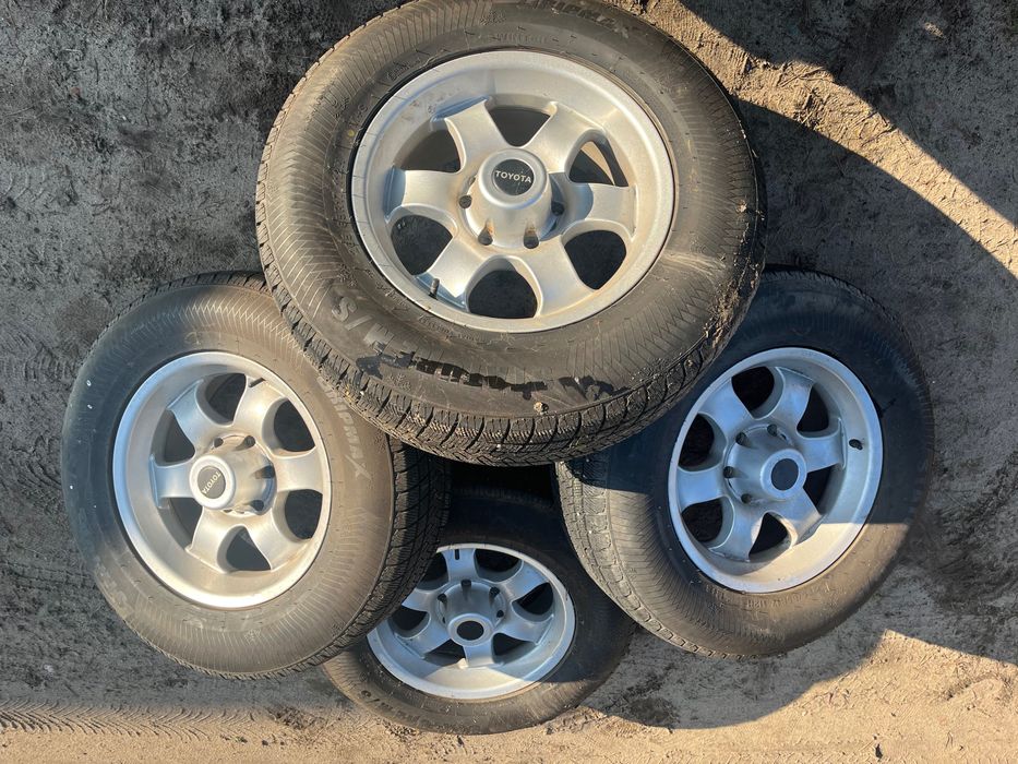 Koła 4 szt 265/65r17 Toyota Land cruiser felgi aluminiowe oryginał