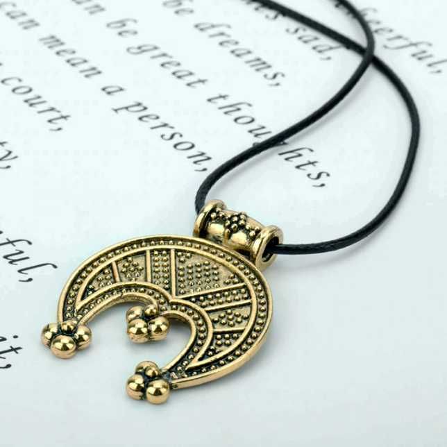 Wicca Lunula półksiężyc słowiański amulet talizman