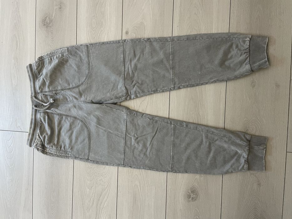 Spodnie dresowe rozmiar 158 Reserved