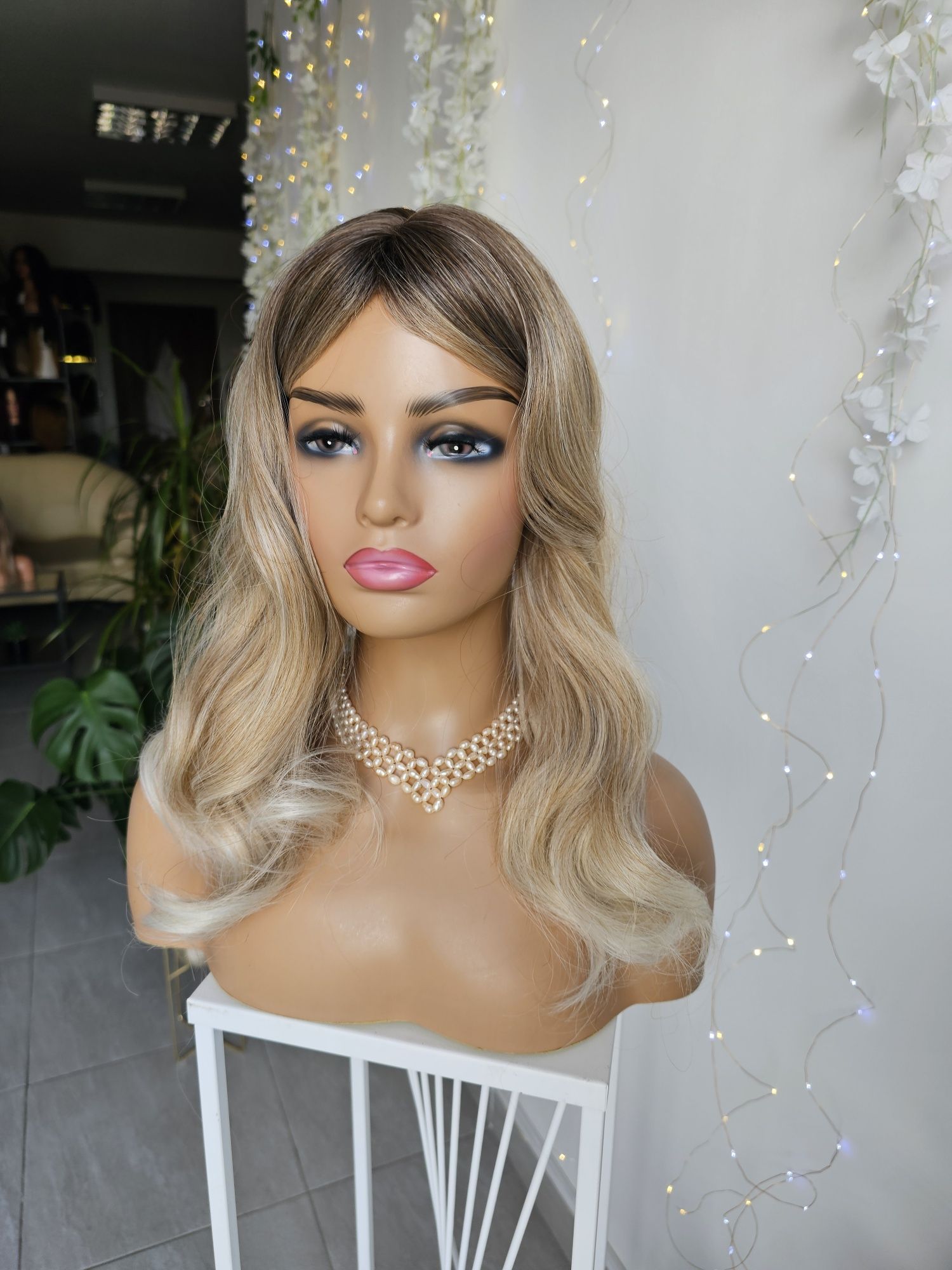 Tupet topper Wiola fale beżowy blond z odrostem naturalny efekt
