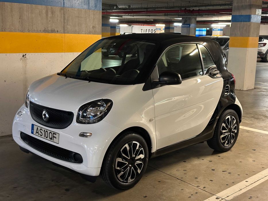Smart ForTwo 1.0 71 (Android, Apple CarPlay, Sensores de estac.)