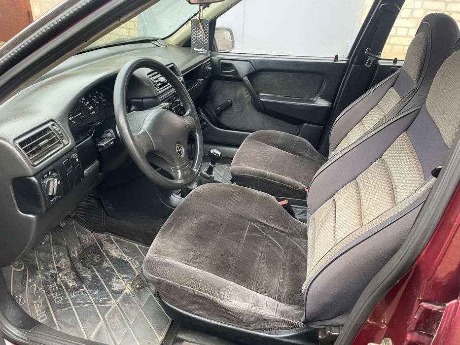 Opel Vectra в хорошем состоянии.Опель Вектра!