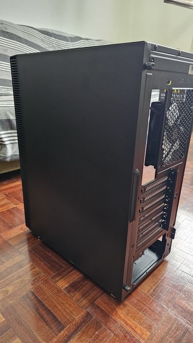 Fonte 2000w + Torre ATX + GTX 1660 super