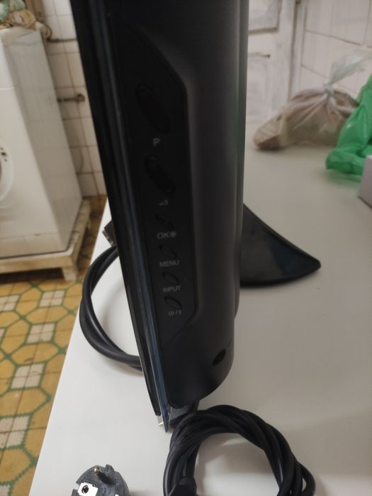 LCD LG 32 polegadas (led , não é smart)