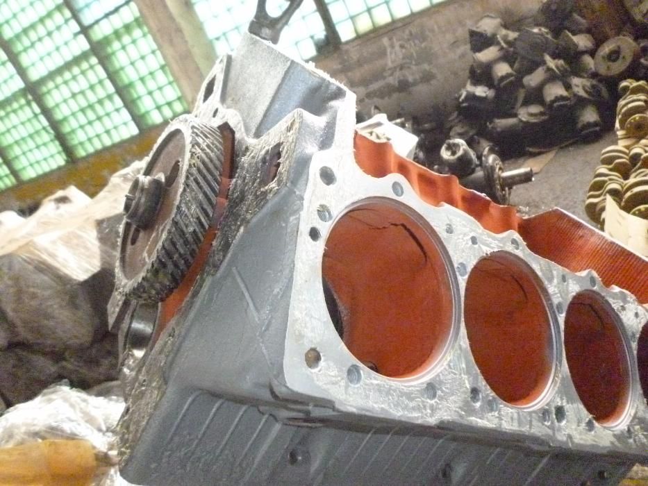 Блок двигателя Зил новый (130-10002015Б)