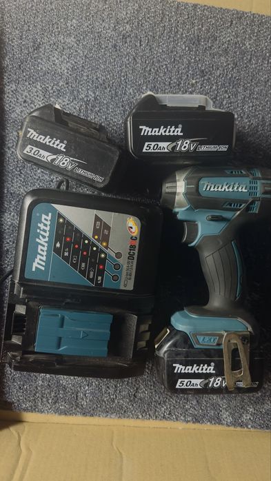 Makita zakretarka/wkretarka DTD152  DC18RC 2x5.0ah +3.0ah