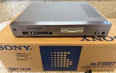 Controle de edição de vídeo Sony RM-E1000T com placa de mixagem e tecl